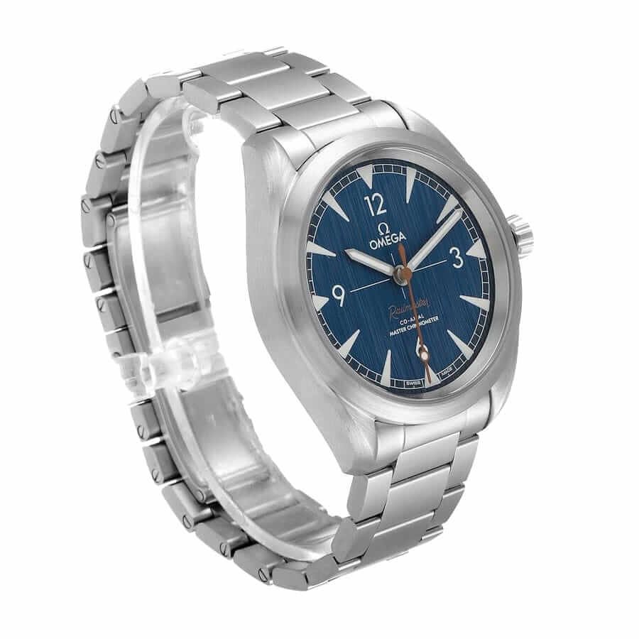 omega-seamaster-railmaster-steel-220-10-40-20-03-001-blue-dial-3.jpg