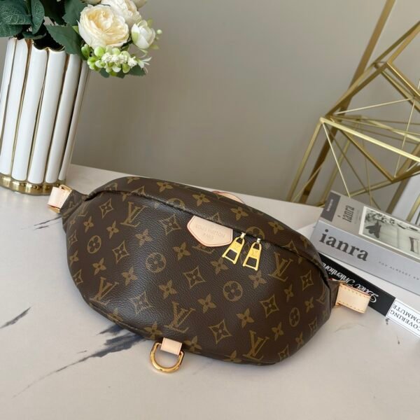 LOUIS VUITTON  M43644